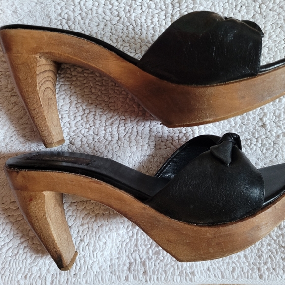 BACI High Heel Sandals - Picture 2 of 4